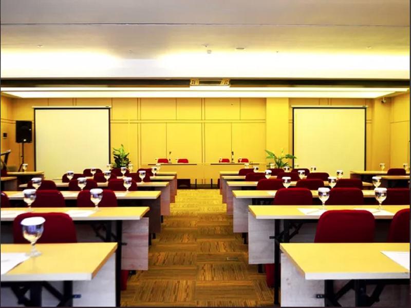 Favehotel Banjarbaru Экстерьер фото